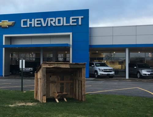 Illinois Chevy Dealership Hosts The Manger Build!